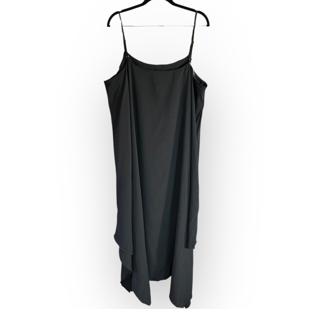 Elegant Black Sleeveless Dress - Picture 2 of 4